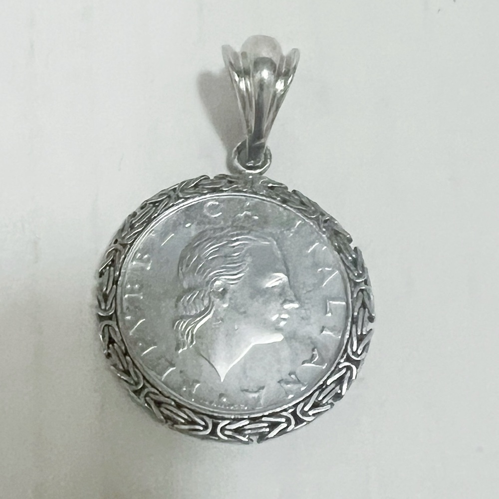 Vintage 1996 Italian 925 Silver 200 Lira Coin Pendant